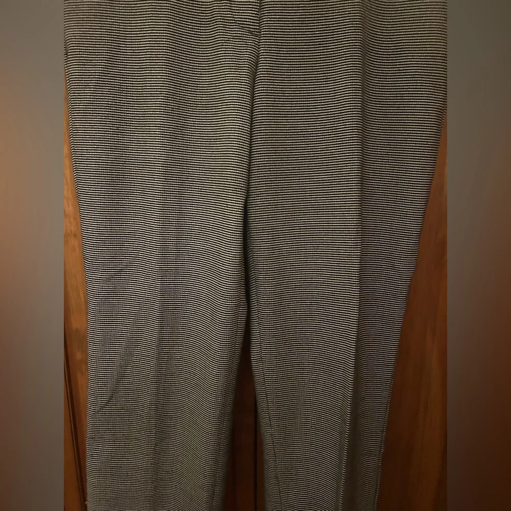 Ann Taylor Women's Preppy Classic Curvy Fit Black White & Houndstooth Pants